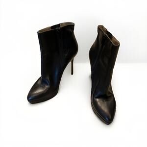 AUTHENTICATED VERSACE COLLECTION LADIES BLACK ANKLE BOOTS SIZE IT39/US8.5 ITALY